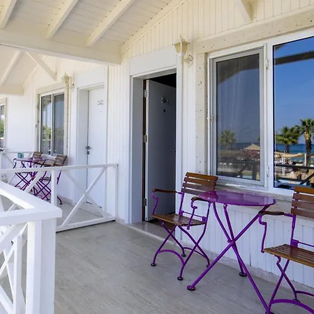 Adella Otel 5*